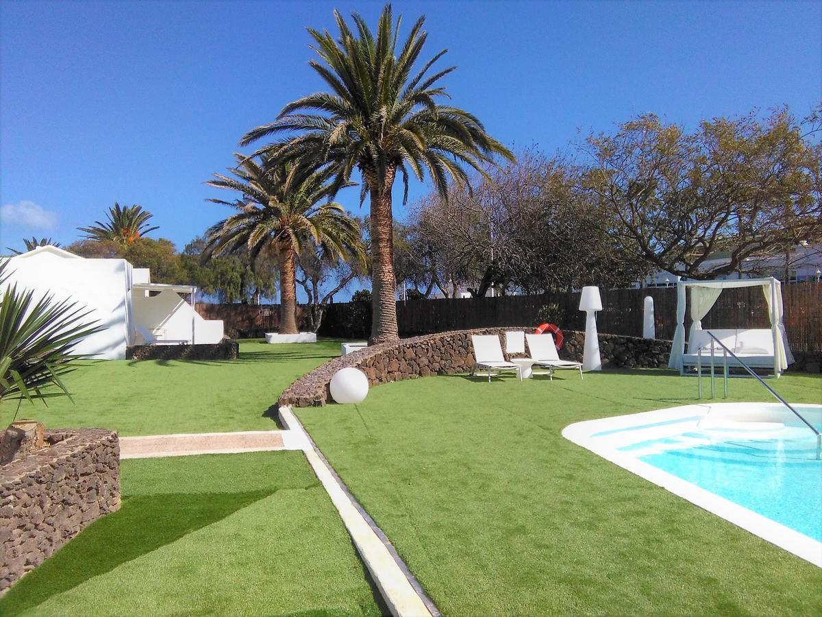 Villas Lanzasuites (Adults Only) Плая Бланка Екстериор снимка