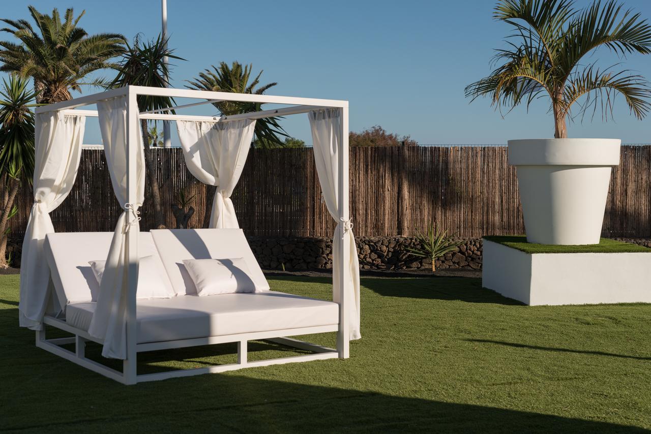 Villas Lanzasuites (Adults Only) Плая Бланка Екстериор снимка