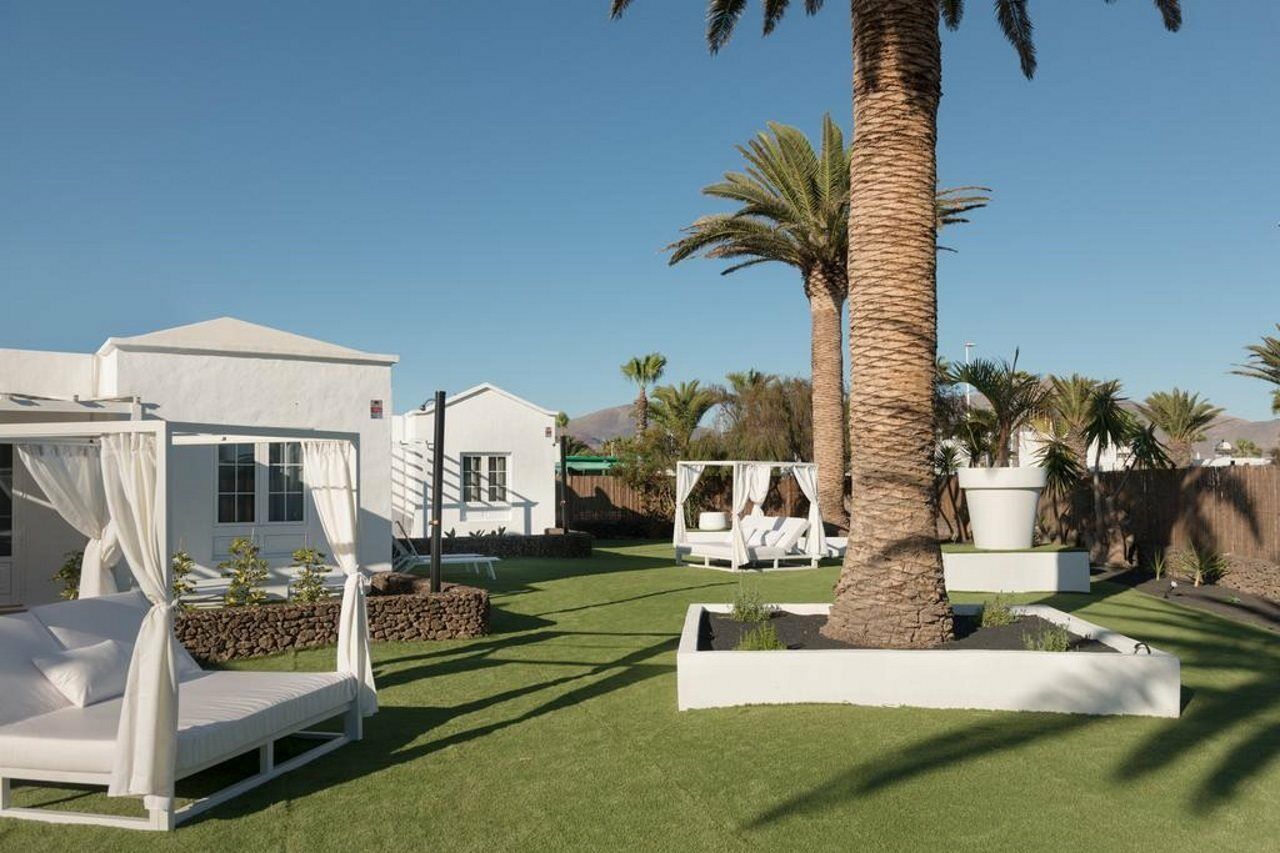 Villas Lanzasuites (Adults Only) Плая Бланка Екстериор снимка